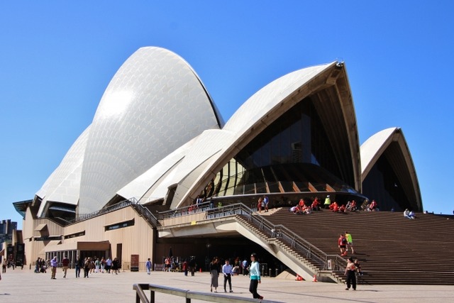 舞台条件と衣装で変わる設計