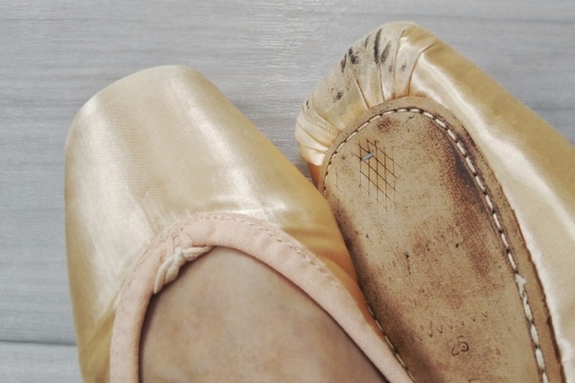 worn-pointe-shoes | worn-pointe-shoes | worn-pointe-shoes | worn-pointe-shoes